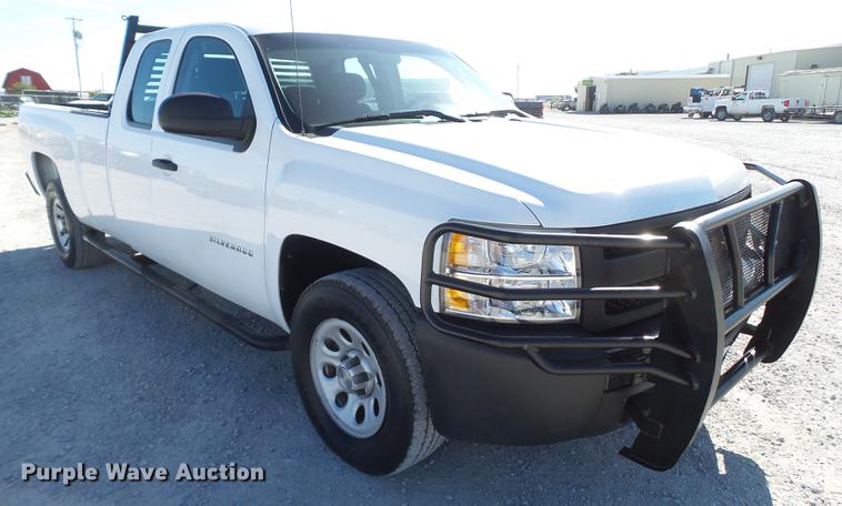 image for item FB9509 2013 Chevrolet Silverado 1500 Ext. Cab pickup truck