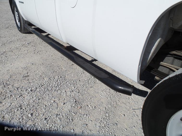 image for item FB9509 2013 Chevrolet Silverado 1500 Ext. Cab pickup truck