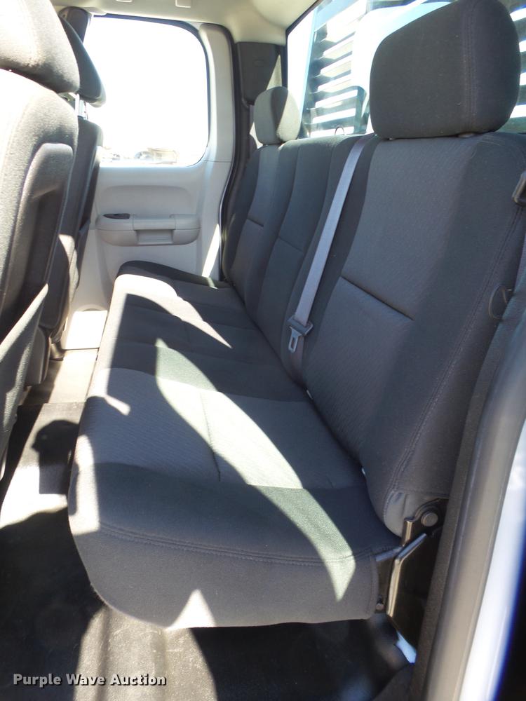 image for item FB9509 2013 Chevrolet Silverado 1500 Ext. Cab pickup truck