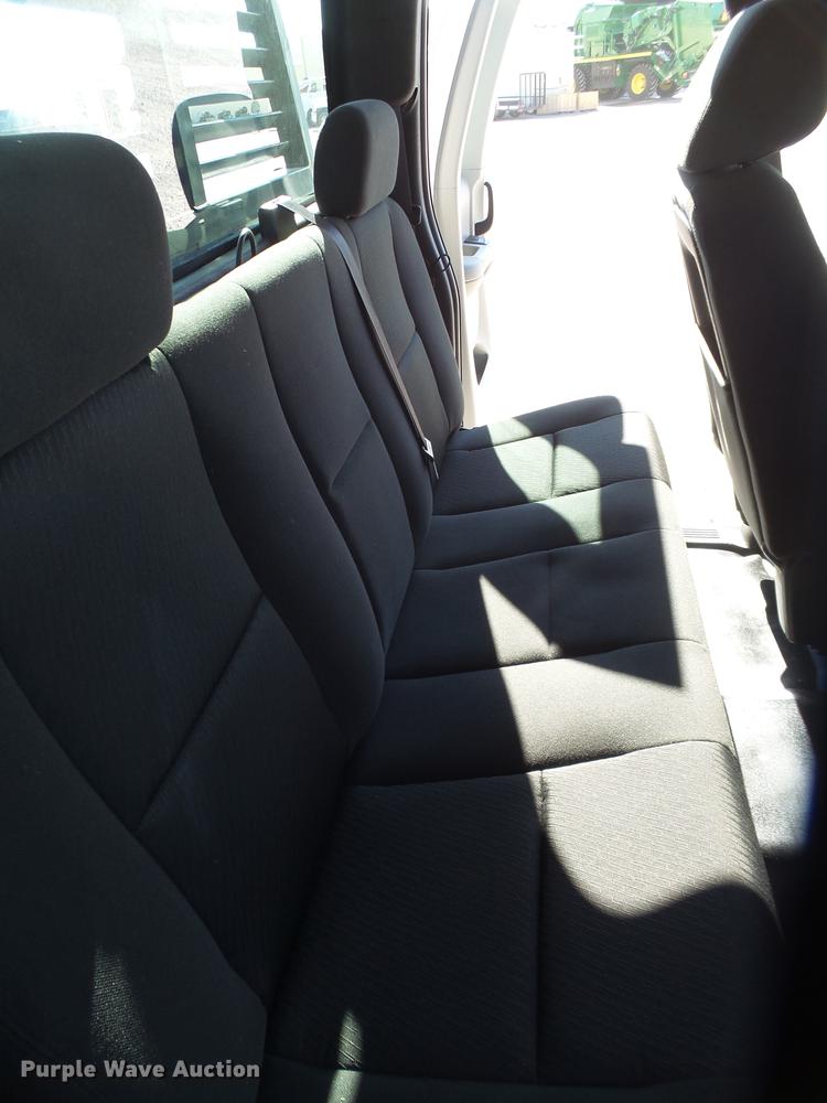 image for item FB9509 2013 Chevrolet Silverado 1500 Ext. Cab pickup truck