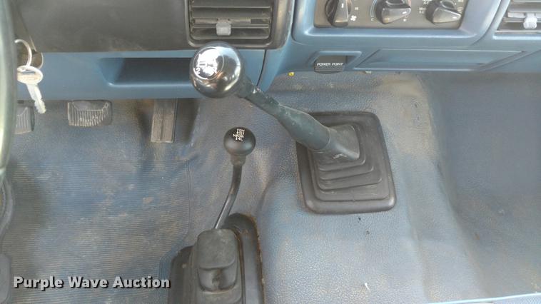 image for item L5710 1994 Ford F250 SuperCab pickup truck