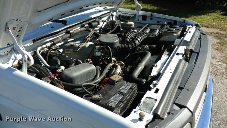 image for item L5710 1994 Ford F250 SuperCab pickup truck