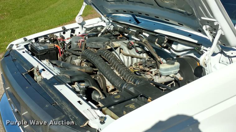 image for item L5710 1994 Ford F250 SuperCab pickup truck