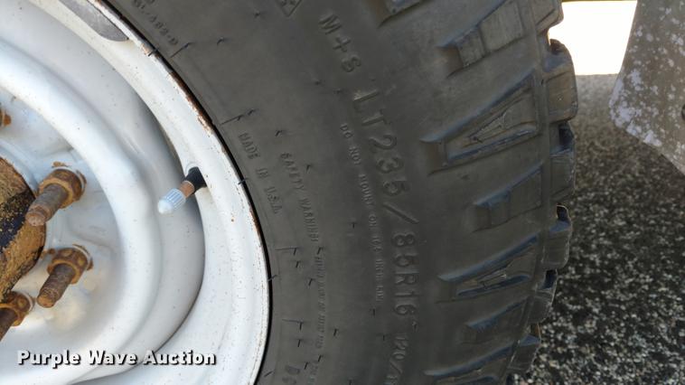 image for item L5710 1994 Ford F250 SuperCab pickup truck