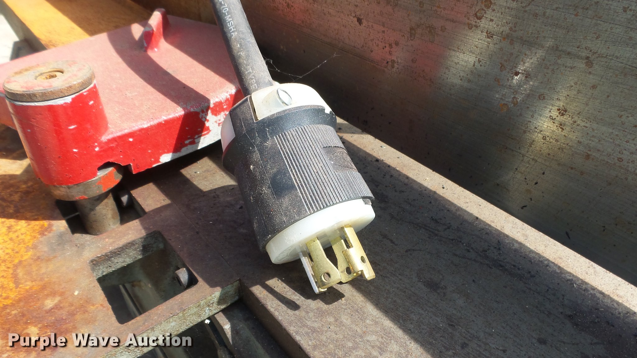 Delta DJ15 jointer in Bartlesville, OK Item ET9620 sold Purple Wave