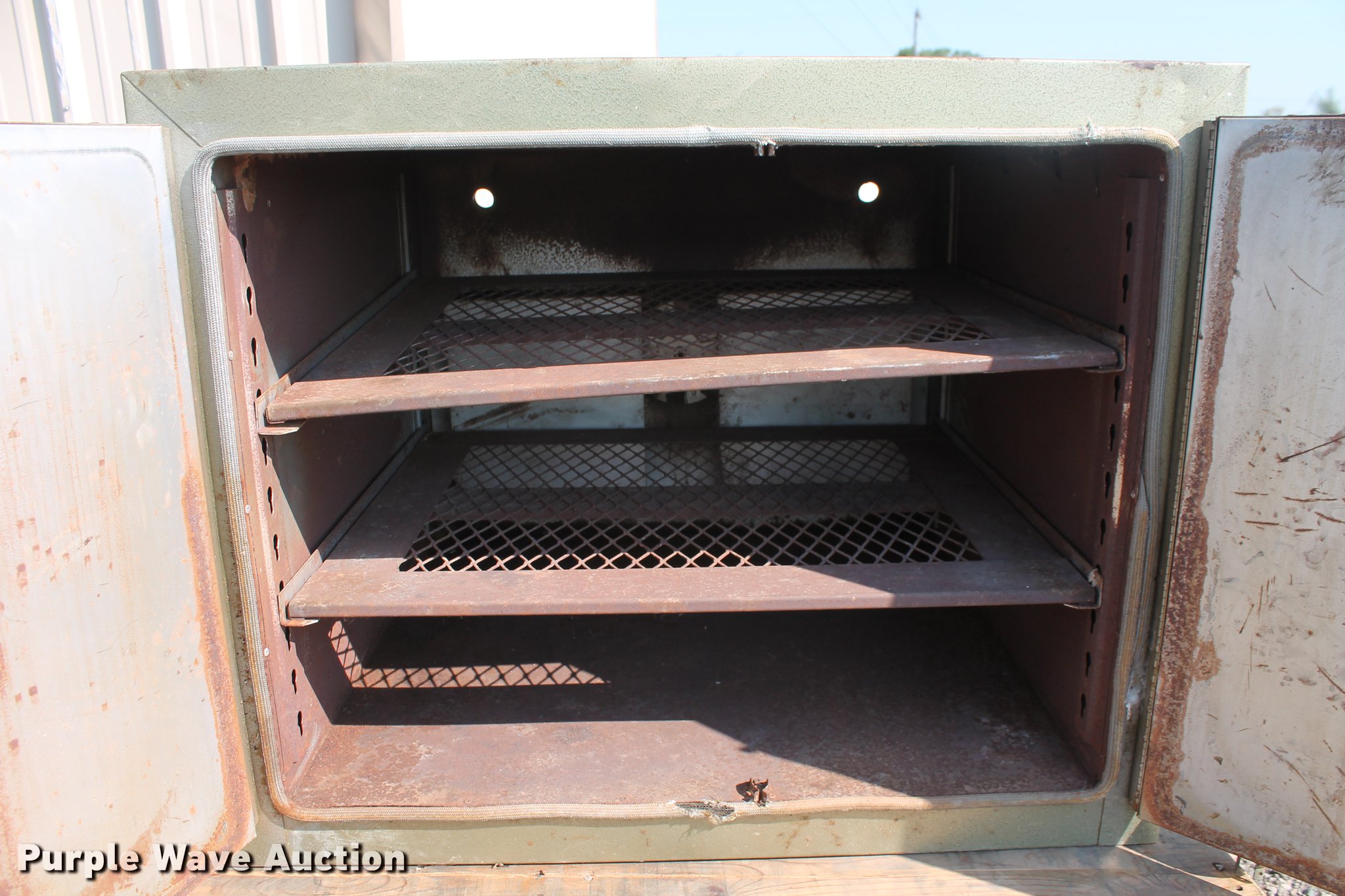 Quincy Lab 21350 mechanical bench convection oven in Edmond, OK Item FE9526 sold Purple Wave