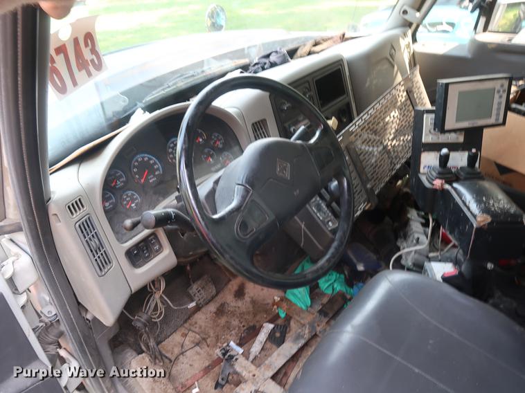 image for item BW9218 2012 International WorkStar 7500 dump truck