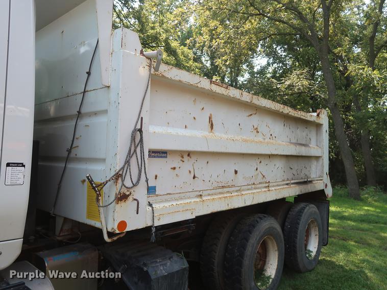 image for item BW9218 2012 International WorkStar 7500 dump truck