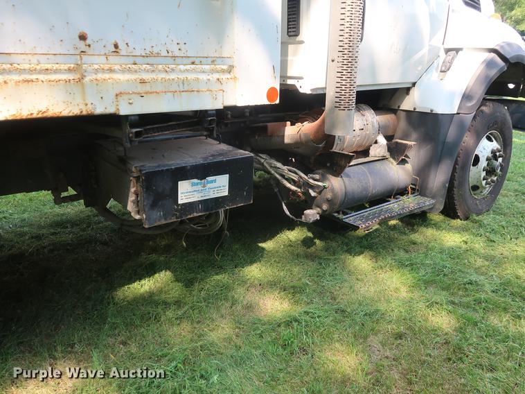 image for item BW9218 2012 International WorkStar 7500 dump truck