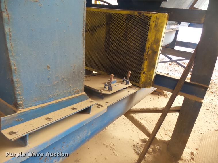 image for item DB7041 Basic Machinery Co Pulv-O-Pactor F624-3-2 clay grinding system