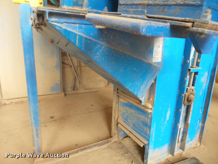 image for item DB7041 Basic Machinery Co Pulv-O-Pactor F624-3-2 clay grinding system