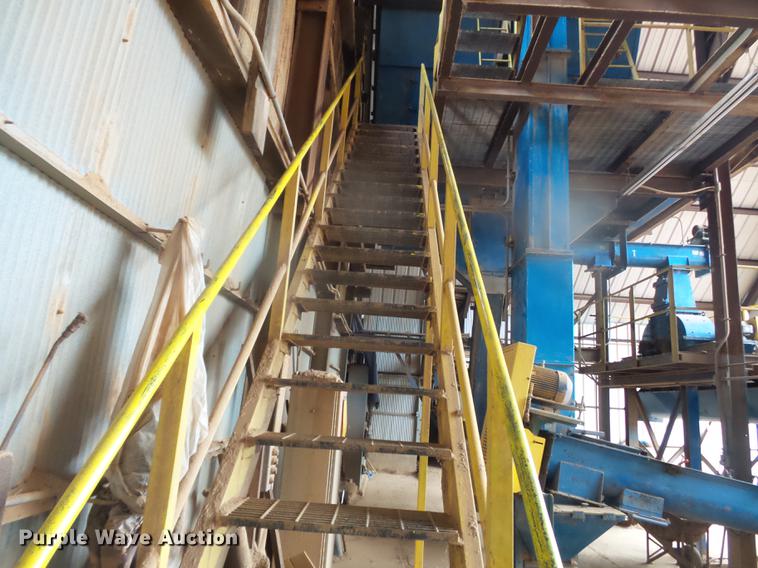 image for item DB7041 Basic Machinery Co Pulv-O-Pactor F624-3-2 clay grinding system