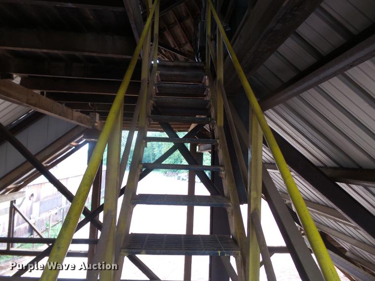 image for item DB7041 Basic Machinery Co Pulv-O-Pactor F624-3-2 clay grinding system