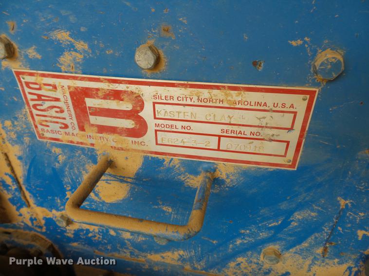 image for item DB7041 Basic Machinery Co Pulv-O-Pactor F624-3-2 clay grinding system