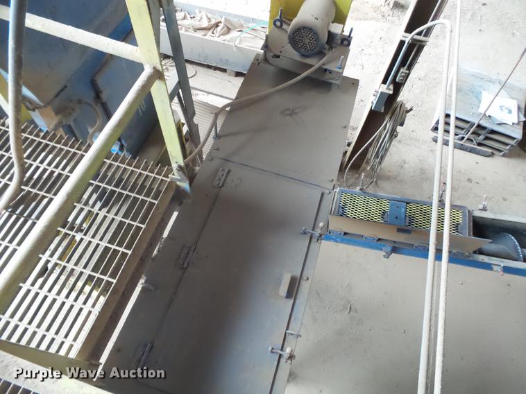 image for item DB7041 Basic Machinery Co Pulv-O-Pactor F624-3-2 clay grinding system