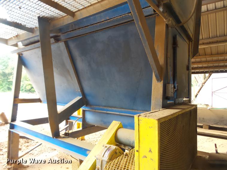 image for item DB7041 Basic Machinery Co Pulv-O-Pactor F624-3-2 clay grinding system