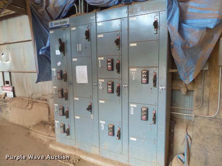 image for item DB7041 Basic Machinery Co Pulv-O-Pactor F624-3-2 clay grinding system