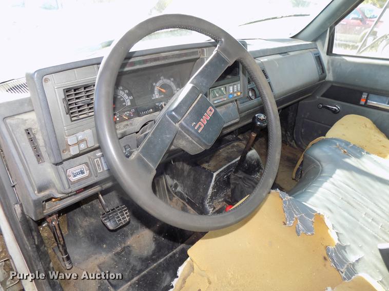 image for item DB8515 1997 GMC C7500 bucket truck