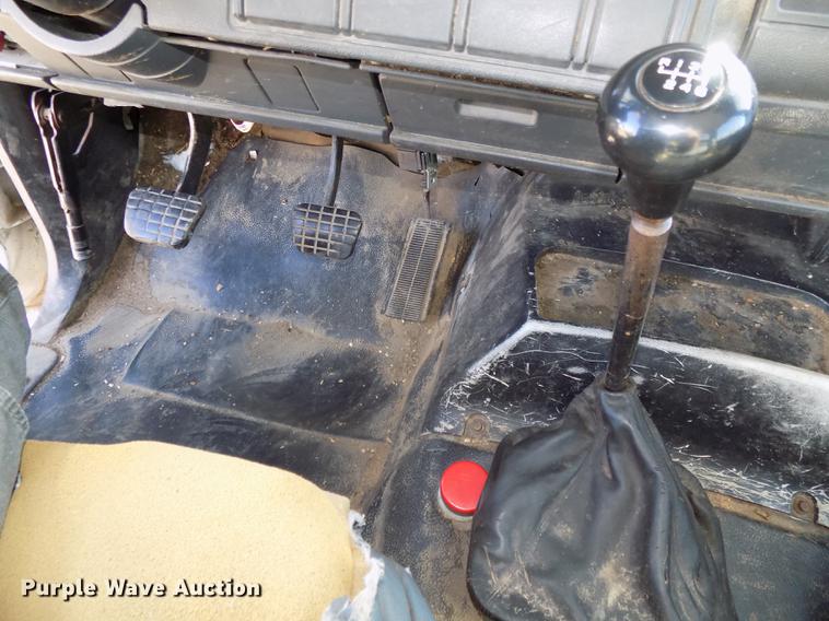 image for item DB8515 1997 GMC C7500 bucket truck