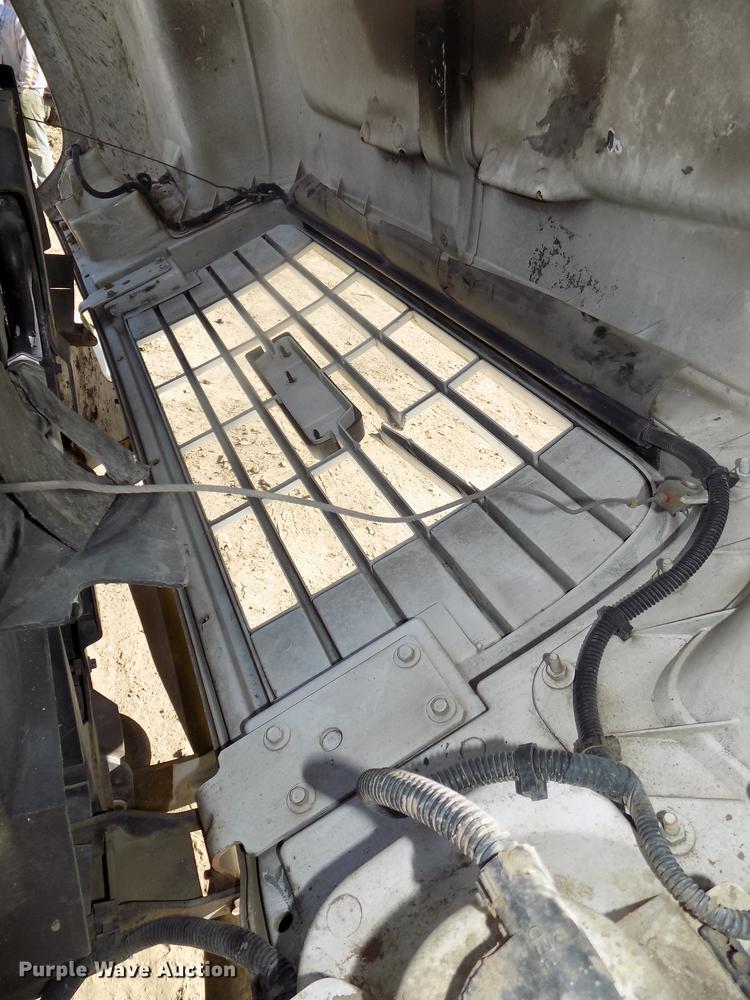 image for item DB8515 1997 GMC C7500 bucket truck