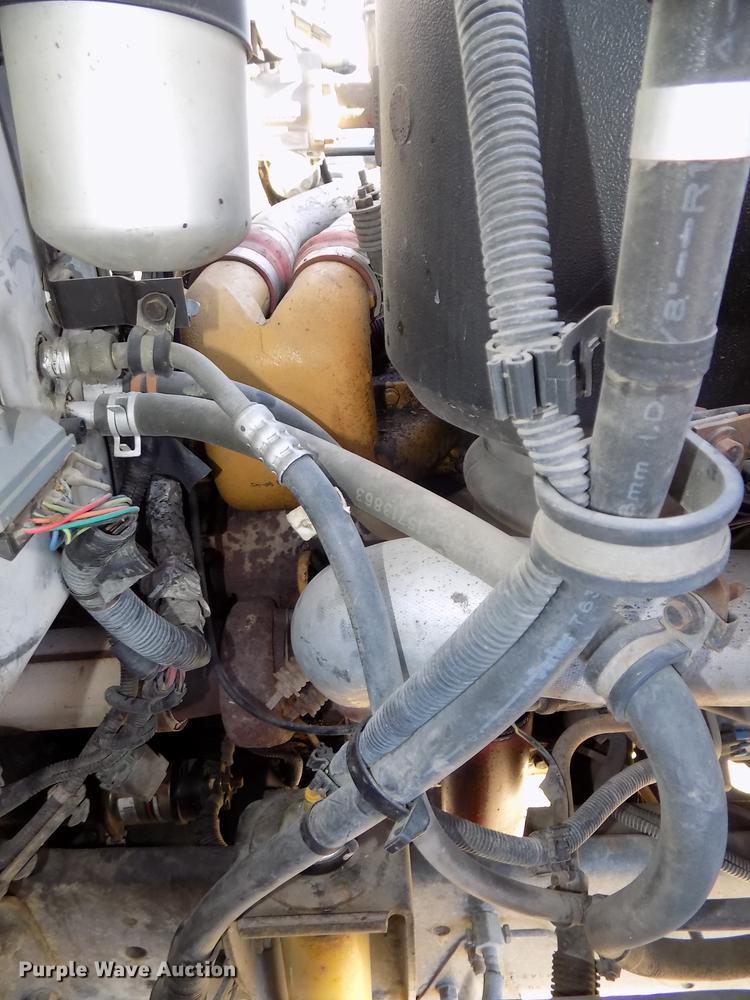 image for item DB8515 1997 GMC C7500 bucket truck