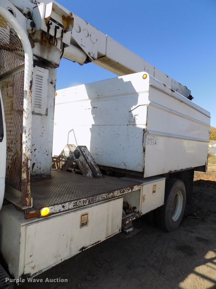 image for item DB8515 1997 GMC C7500 bucket truck