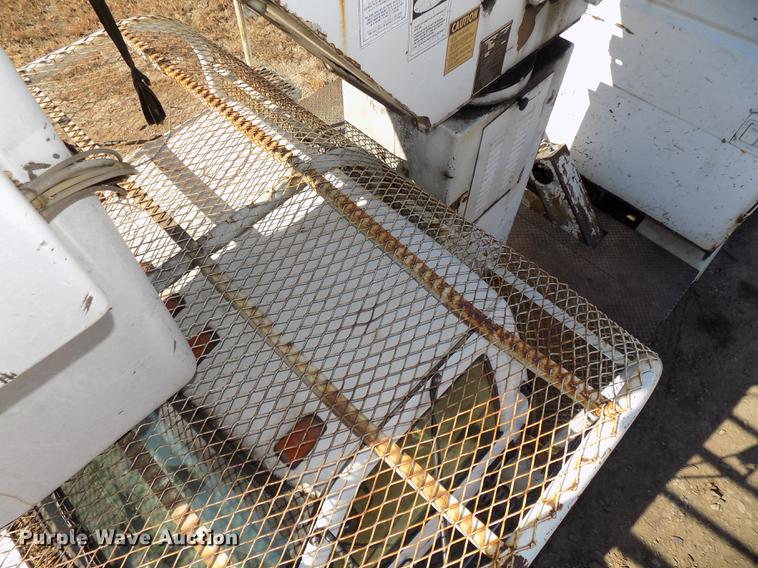 image for item DB8515 1997 GMC C7500 bucket truck