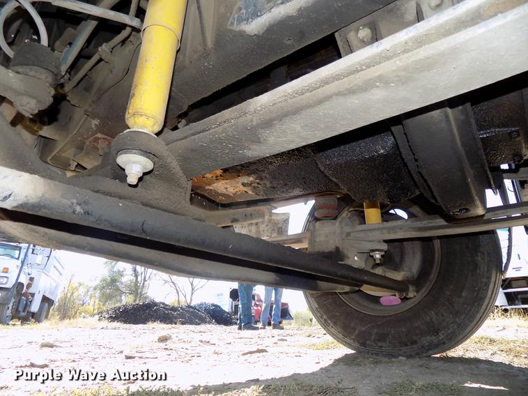 image for item DB8515 1997 GMC C7500 bucket truck