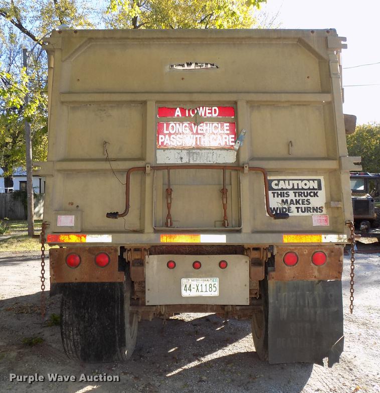 image for item DB8525 1985 Raven end dump pup trailer