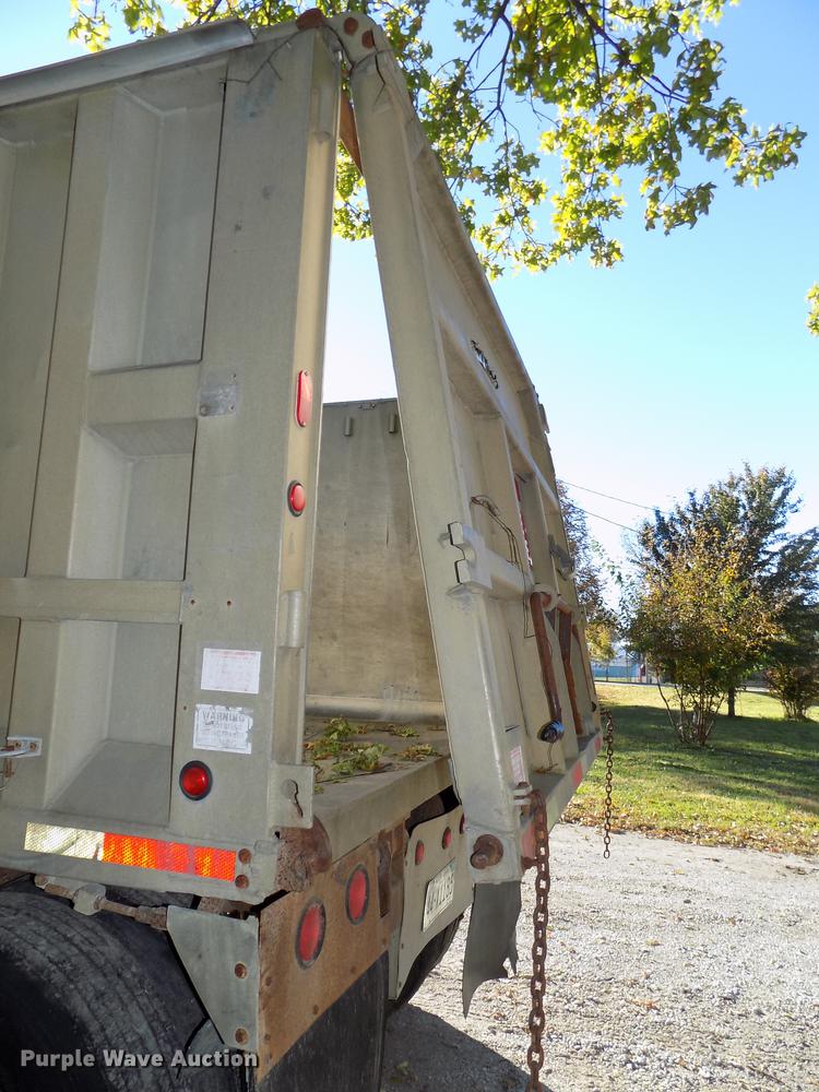 image for item DB8525 1985 Raven end dump pup trailer