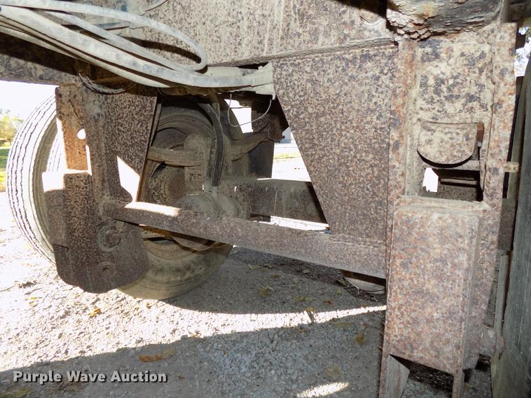 image for item DB8525 1985 Raven end dump pup trailer