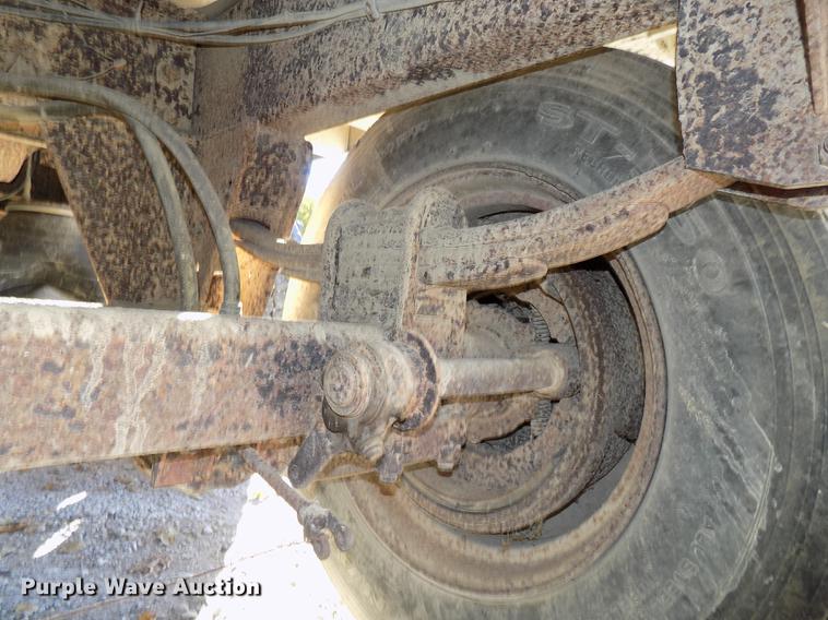 image for item DB8525 1985 Raven end dump pup trailer