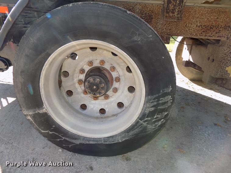 image for item DB8525 1985 Raven end dump pup trailer