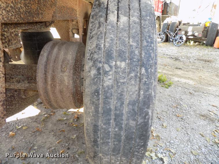 image for item DB8525 1985 Raven end dump pup trailer