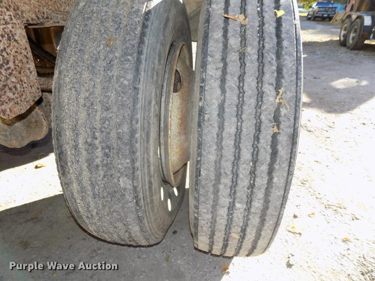 image for item DB8525 1985 Raven end dump pup trailer