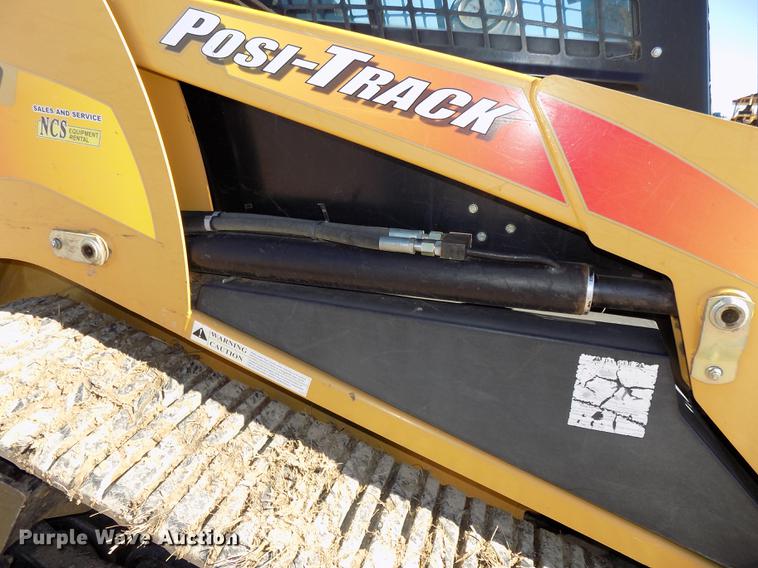 image for item DB8527 2006 ASV SR-70 skid steer