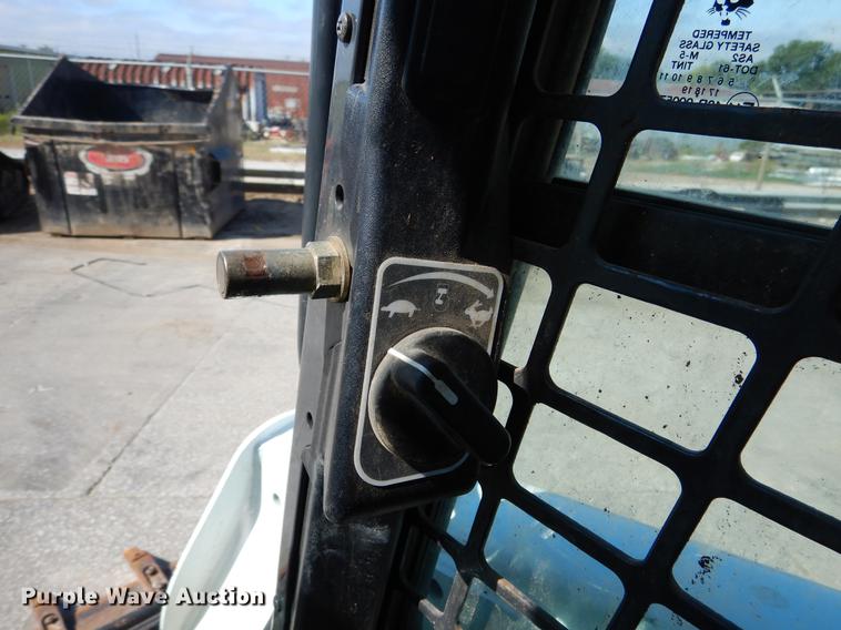 image for item DB9331 2016 Bobcat T630 skid steer