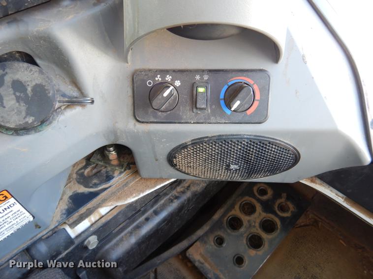 image for item DB9331 2016 Bobcat T630 skid steer