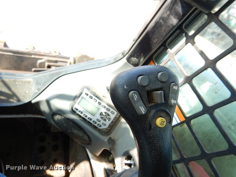 image for item DB9331 2016 Bobcat T630 skid steer