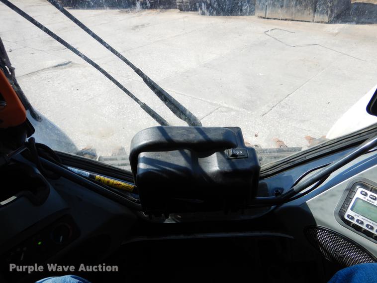 image for item DB9331 2016 Bobcat T630 skid steer