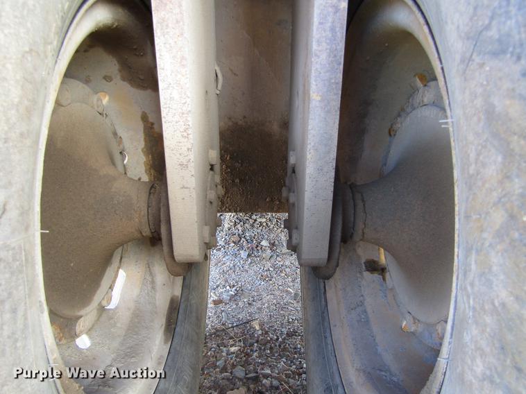 image for item DC0072 1998 Caterpillar PS-300B pneumatic roller