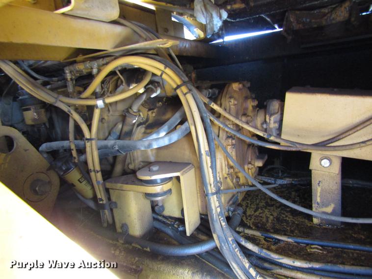 image for item DC0072 1998 Caterpillar PS-300B pneumatic roller