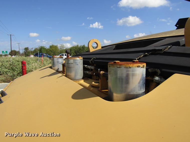 image for item DC0072 1998 Caterpillar PS-300B pneumatic roller