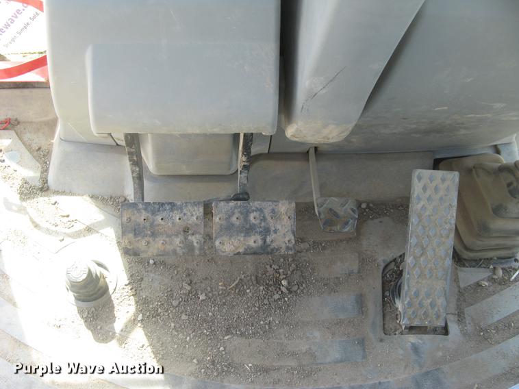 image for item DC1305 2006 Caterpillar 420E backhoe