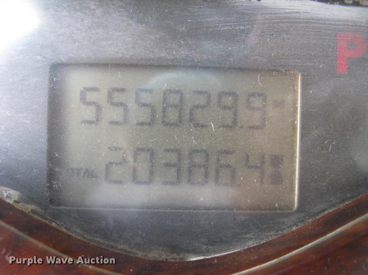 image for item DC1306 2006 Mack CH600 semi truck