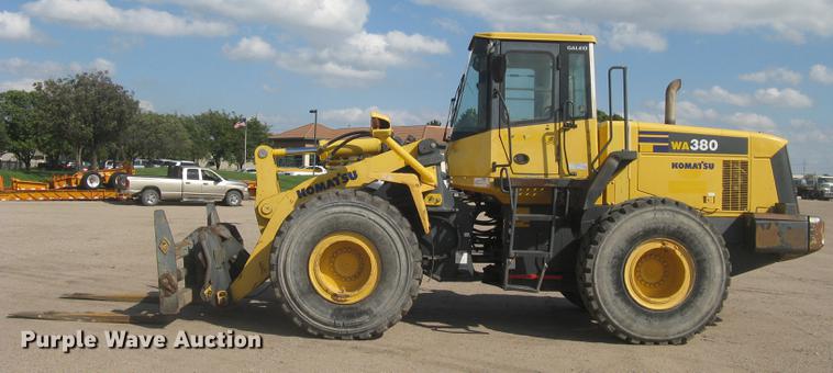 image for item DC1307 2005 Komatsu WA380-5L wheel loader