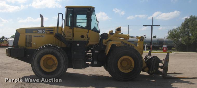 image for item DC1307 2005 Komatsu WA380-5L wheel loader