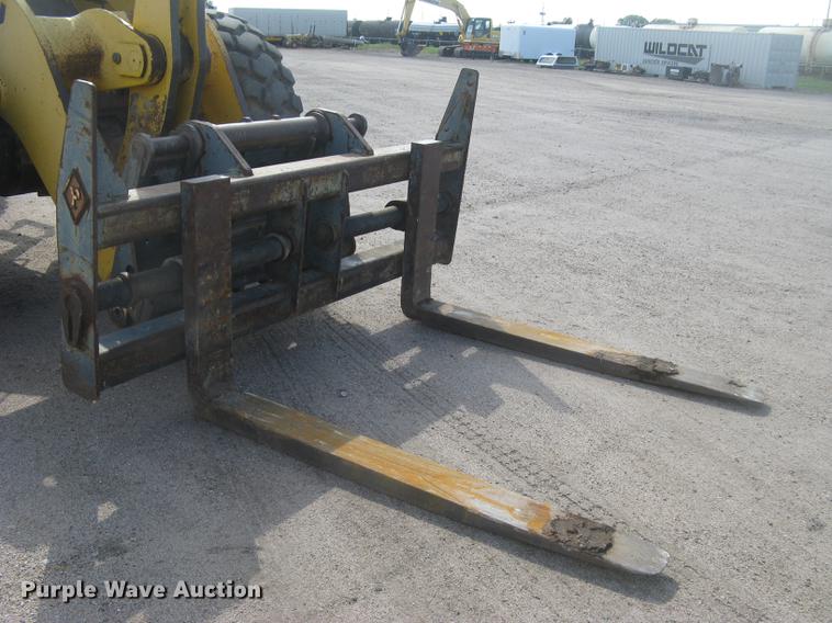 image for item DC1307 2005 Komatsu WA380-5L wheel loader