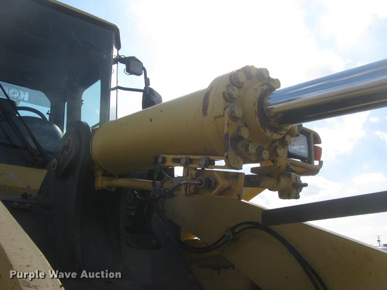 image for item DC1307 2005 Komatsu WA380-5L wheel loader