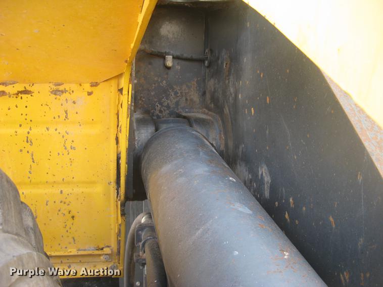 image for item DC1307 2005 Komatsu WA380-5L wheel loader